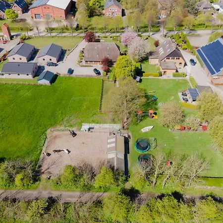 Fachwerkhaus - Sueden Unten - Bauernhof Hopp Vadersdorf Fehmarn